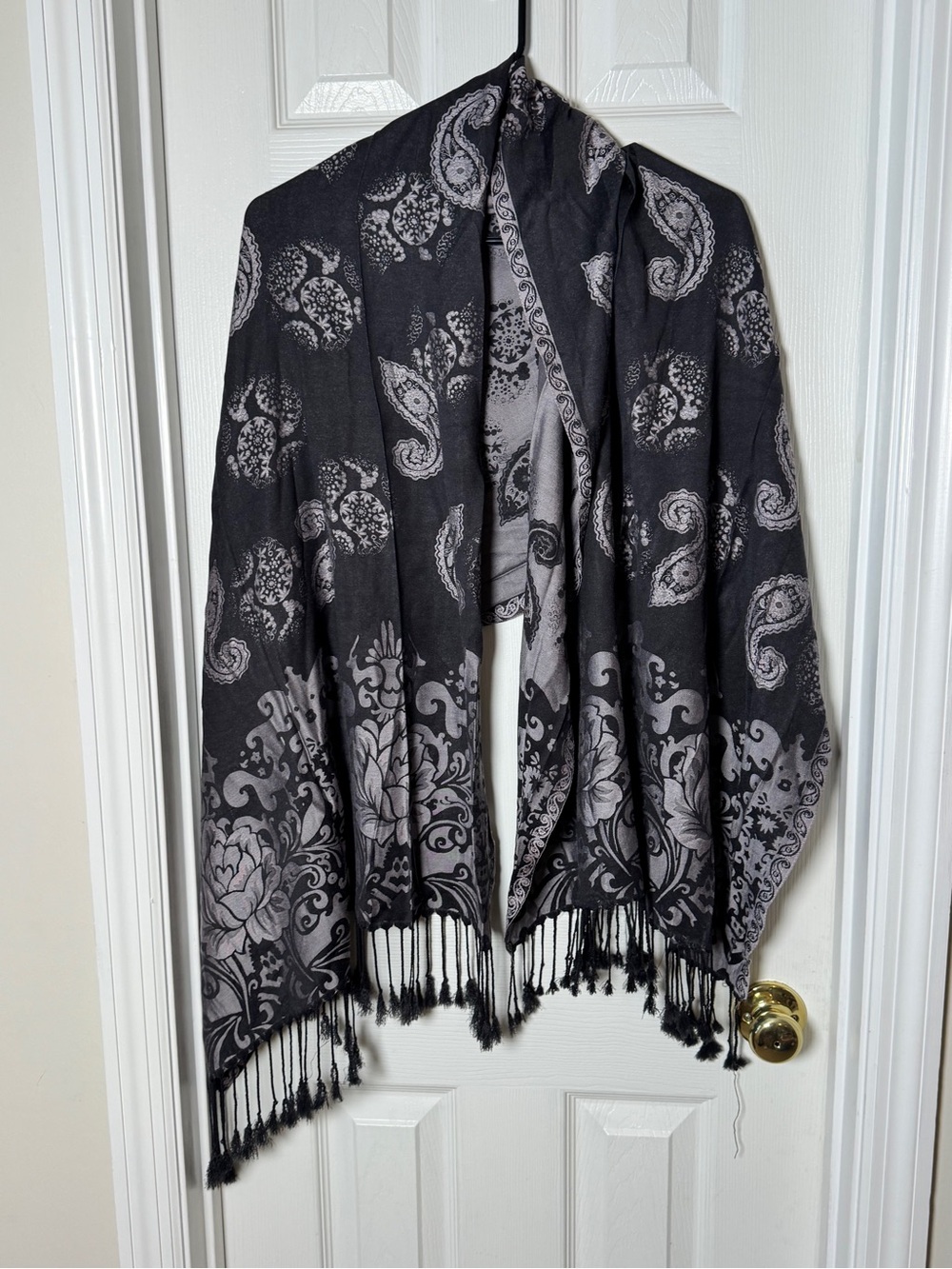 Oversized Grey & Black Paisley Pashmina Shawl Scarf Wrap Fringe 72"x26.5"